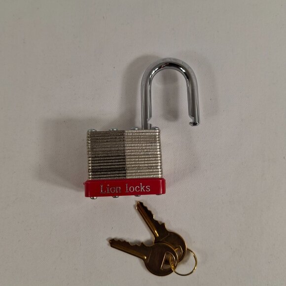 Lion Lock Keyed-Alike Padlock w/ 1.25" Shackle, 2 Keys Hardened Steel Case - Picture 13 of 16